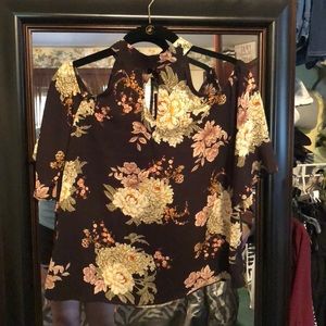 Floral Off the Shoulder Blouse